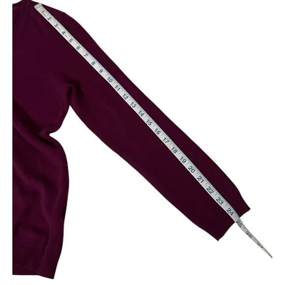 Charter Club 100% Cashmere Luxury Plum Purple V-Neck Sweater Size Medium preppy - Picture 7 of 8